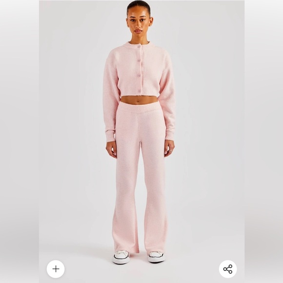 Cernucci KNITTED CROPPED CARDIGAN & FLARE TROUSER - BABY PINK SIZE XS - Picture 1 of 16